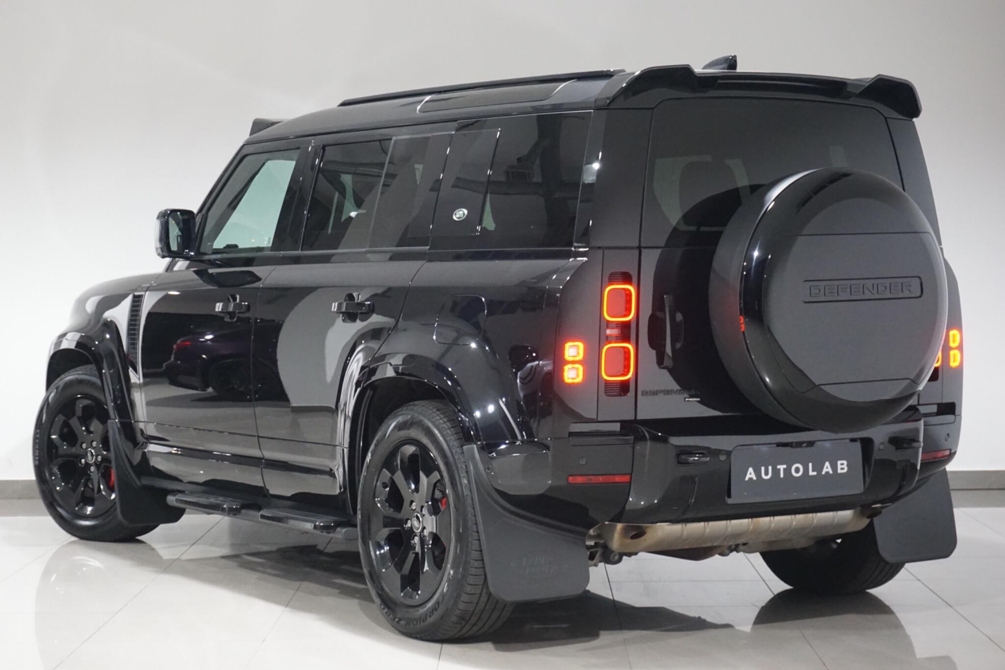 Land Rover Defender 110 2.0 P400e 15.4kWh X-Dynamic HSE SUV 5dr Petrol Plug-in Hybrid Auto 4WD Euro 6 (s/s) (404 ps)